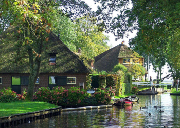 Cozy and Inviting: Hygge-Inspired Home Decor Tips